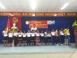 ANTRACO trao tặng 150 suất học bổng năm học 2016 – 2017